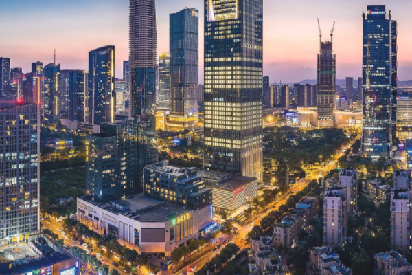 有六朝古都之称的城市是哪里?