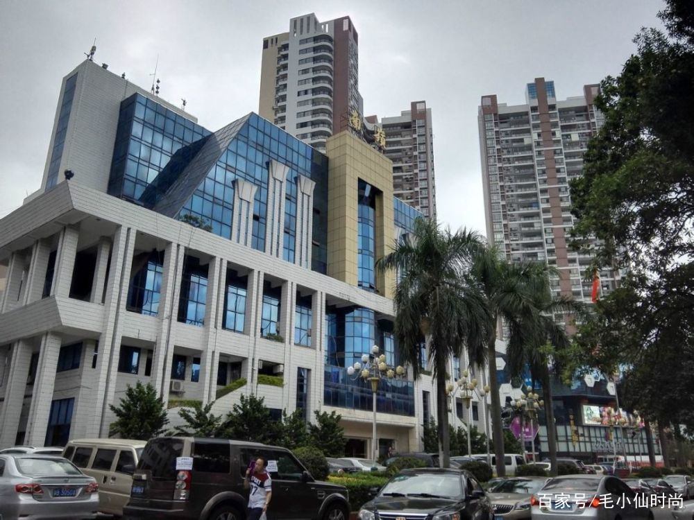 中国最富裕的六个村是哪六个?