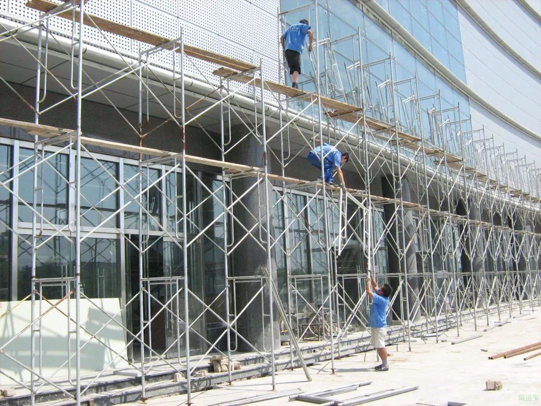 脚手架搭设规范要求是什么？