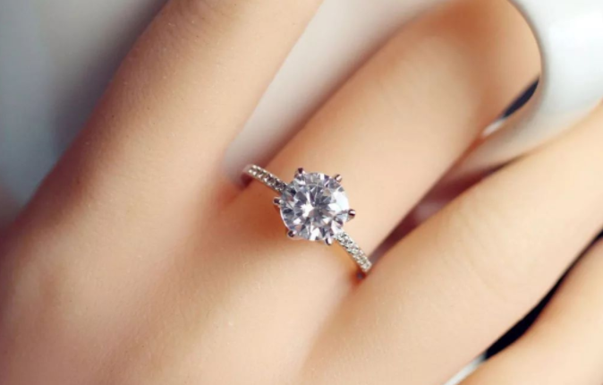 一克拉钻戒价位在多少