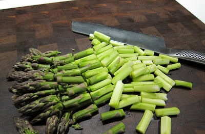 芦笋要削皮吗,芦笋怎么去皮