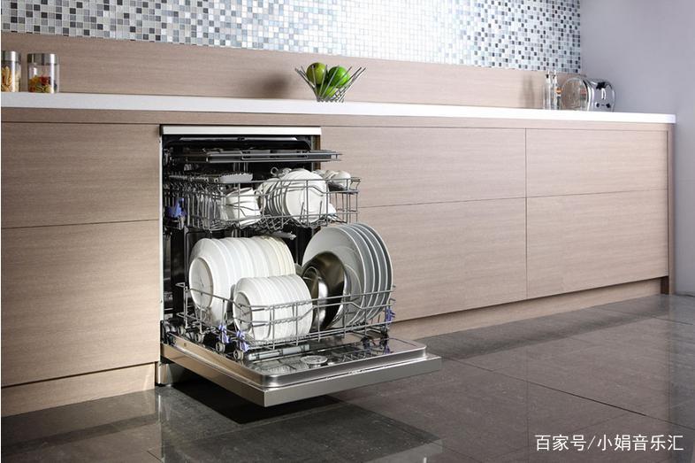 洗碗机的工作原理是什么？