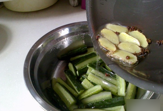 怎样腌黄瓜又脆又好吃?