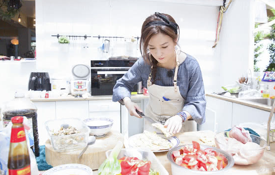 赵薇最近正式宣布国籍,为何知道原因后粉丝沉默了?