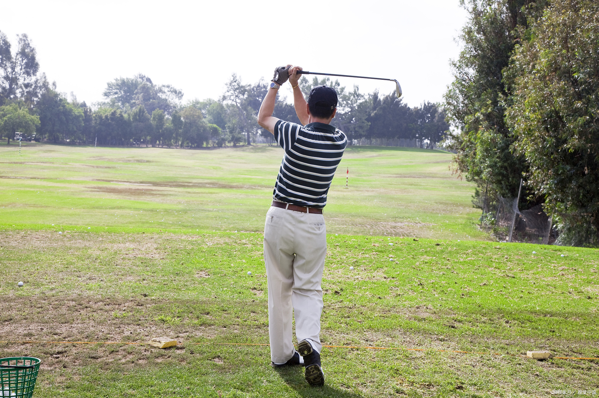 打高尔夫的人都喜欢穿polo衫，这是为什么？