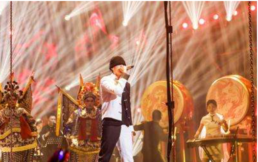 《陪你看说唱》第二期freestyle抢麦赛完整版，对于这期大家有什么想说的吗？