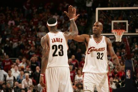 NBA史上的“乔。史密斯”事件是怎么回事？结果怎么样了？