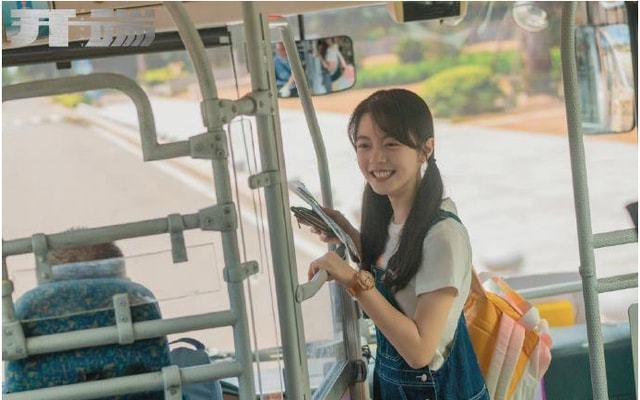 网剧《开端》中，王萌萌为何要下车？