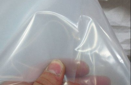 雨棚用什么材质的好?