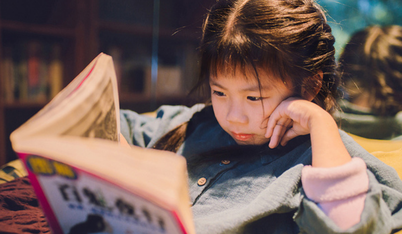 晋江文学城发布公告,将实施分年龄阅读推荐体系,为何要分龄阅读?