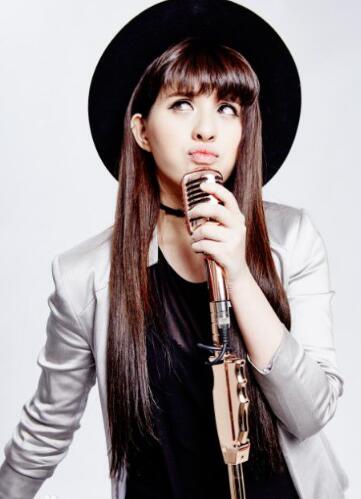 李邹珺的个人经历是怎样的?