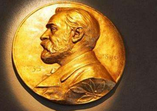 诺贝尔奖几年评一次？