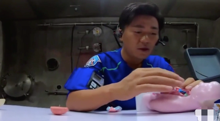 张雨绮脑子不太灵活,王宝强为何这样说呢?