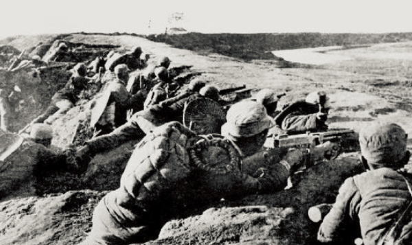 抗日战争时，中国和日本是在什么时候正式宣战的