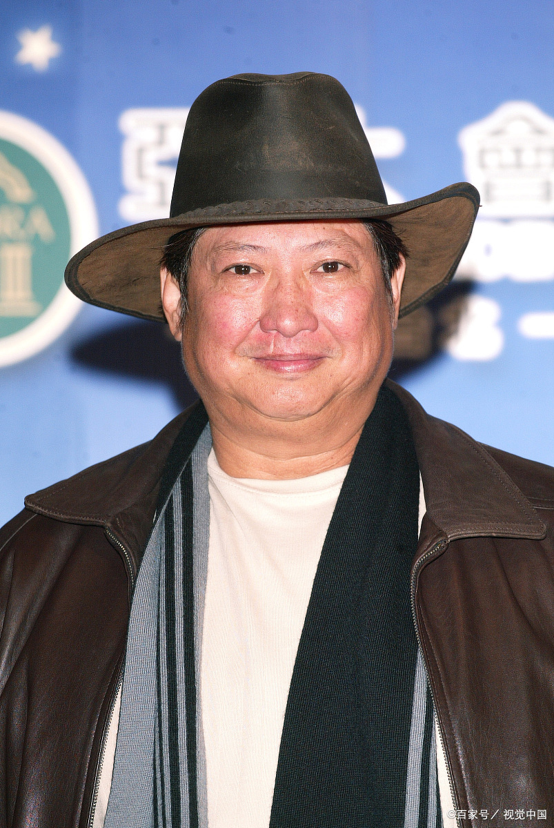 她是洪金宝的前妻,被抛弃后始终未嫁,四个孩子也都长大,两人为何离婚?