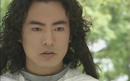 《水月洞天》主要讲了什么故事？