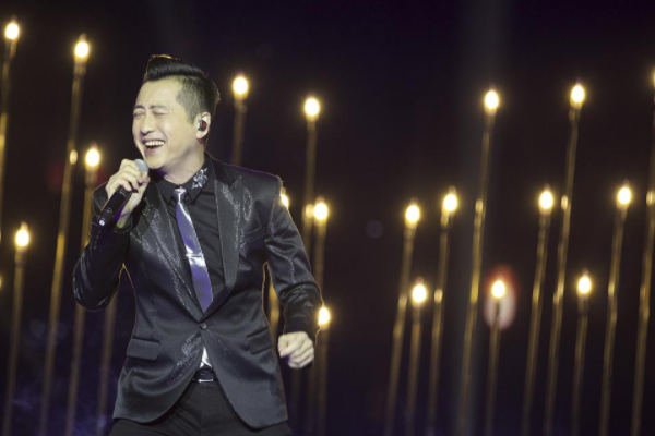 哇哈哈的代言人都有谁?