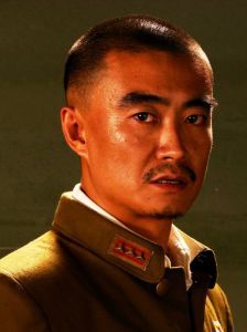 韩起功的人物经历