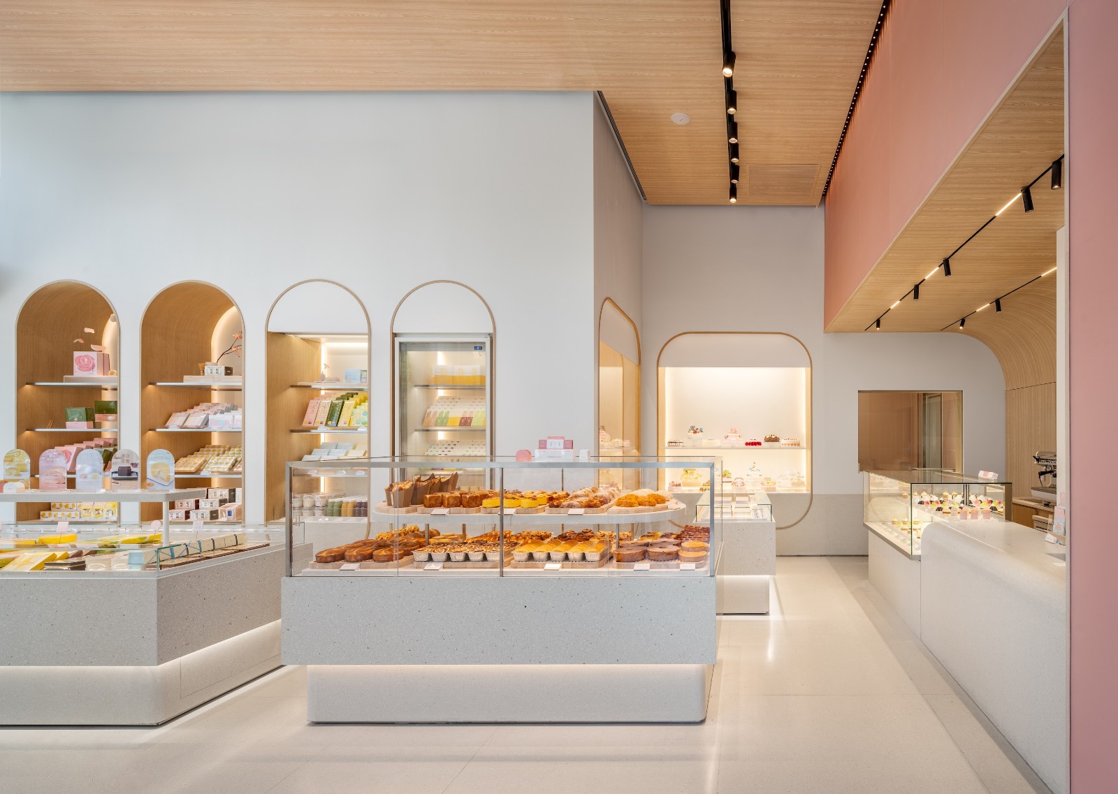如何装修蛋糕店