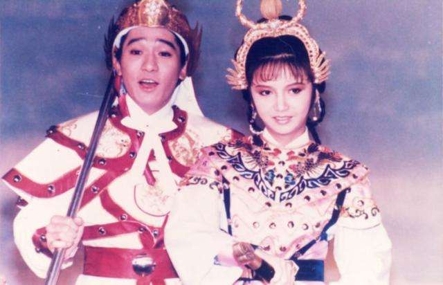 曾华倩和梁朝伟有过很深的感情,最后为什么选择了分开?