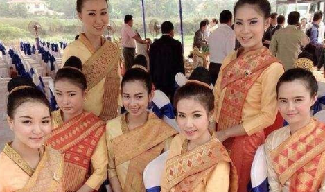 老挝与中国的关系是什么?