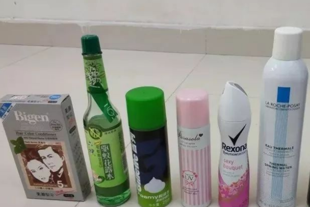 携带发胶被拒乘客为泄私愤踩爆发胶,乘坐高铁为何严禁携带自喷压力容器?