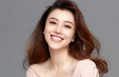 葛天因“裤裆藏雷”被吐槽,与刘翔闪婚闪离,如今32岁过得怎样?