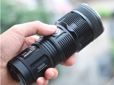 强光手电什么牌子的好？