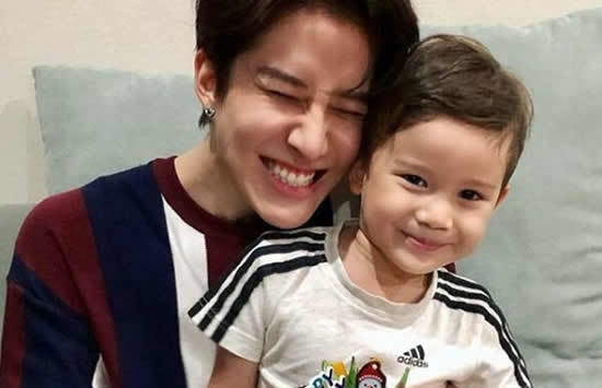 Mike为争儿子抚养权，他都是如何节衣缩食的？