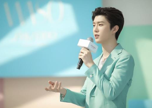 李晨和范丞丞同录综艺，全程保持距离，昔日姐夫今日路人？