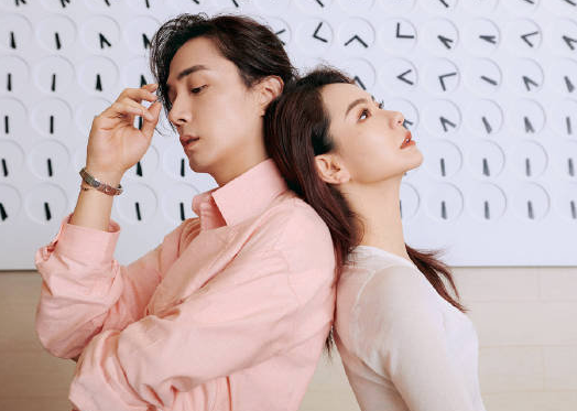 李承铉和戚薇最长的通话时间是74分钟，他们之间究竟有多甜？