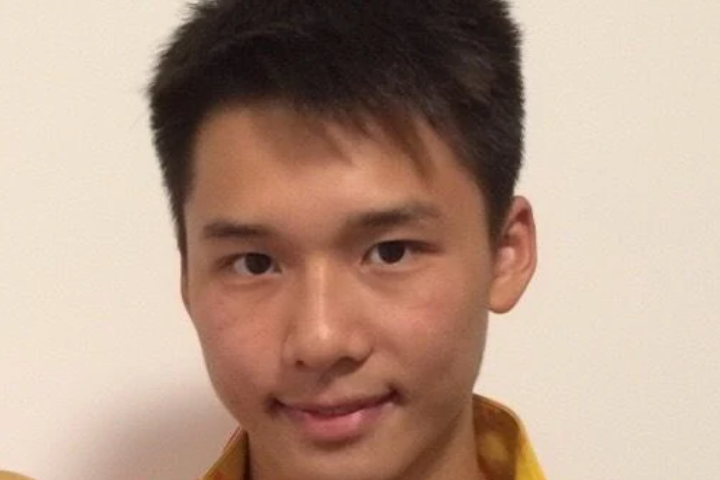 陈艾森身高体重资料