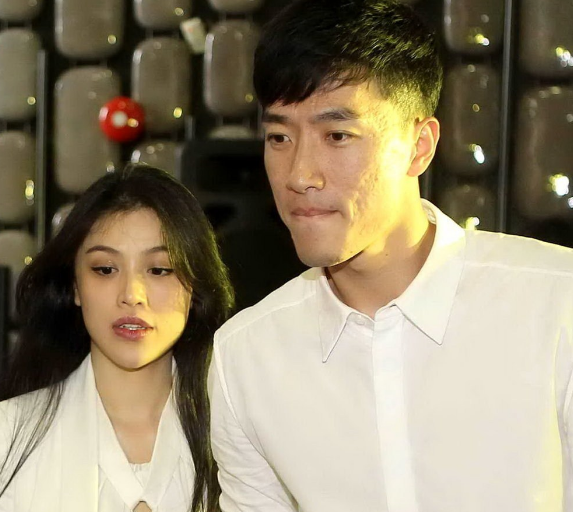 葛天因“裤裆藏雷”被吐槽,与刘翔闪婚闪离,如今32岁过得怎样?