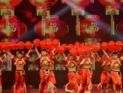 快乐的节奏舞蹈报幕词怎么写