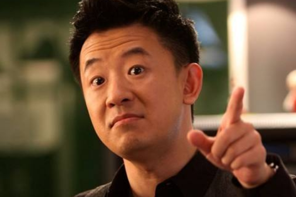 黄海波再次登上微博热搜,对此你支持他的复出吗?