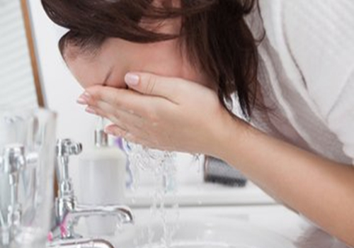 第一次买一枝春蚕丝蛋白面膜,不知道怎么用