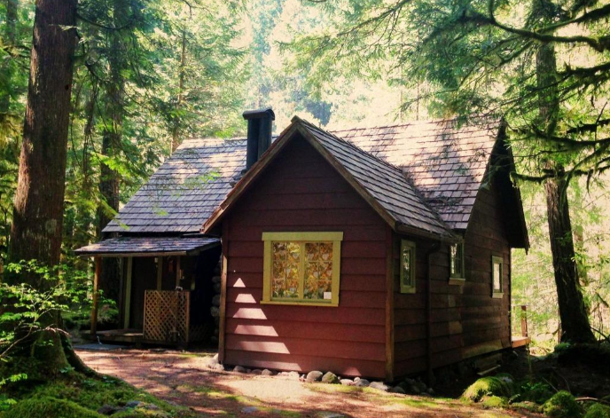 房子旁边如何补充句子二年级?