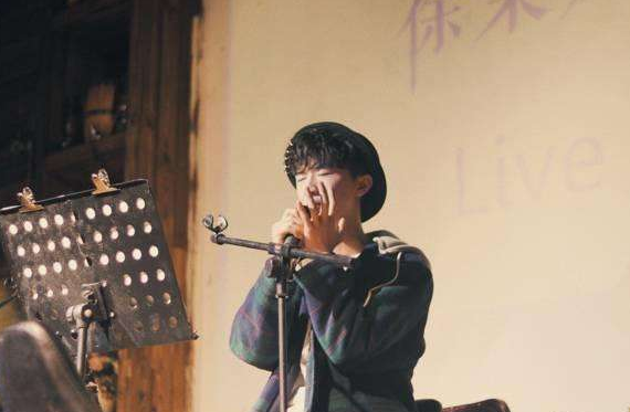 《白羊》得歌词是什么意思???