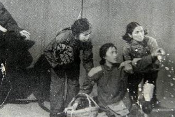 1958年北京电视台播出了我国第一部电视剧是什么?