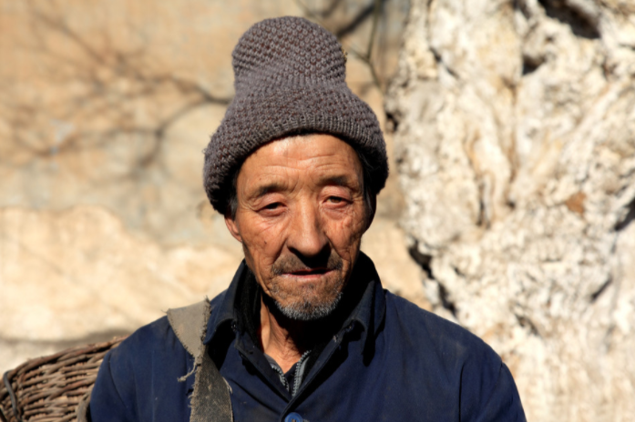 超过90岁老人尊称是什么？