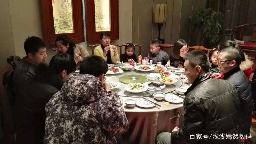 老公去世一年,儿子连团圆饭都不跟我吃却要我帮他看孩子,我该怎么办?