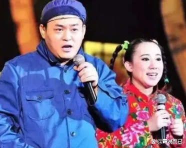 赵本山的徒弟小鹏飞,向王金龙的前妻丫蛋求婚,赵本山是何反应?