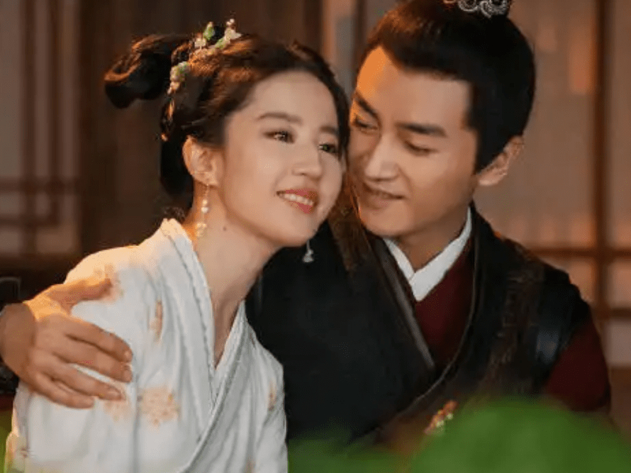 陈晓被问与刘亦菲搭戏感觉怎么样,为什么他的回答让刘亦菲害羞了,咋回事?