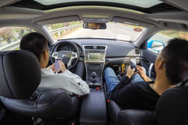 什么是防御性驾驶?这种驾驶方式有什么好处?