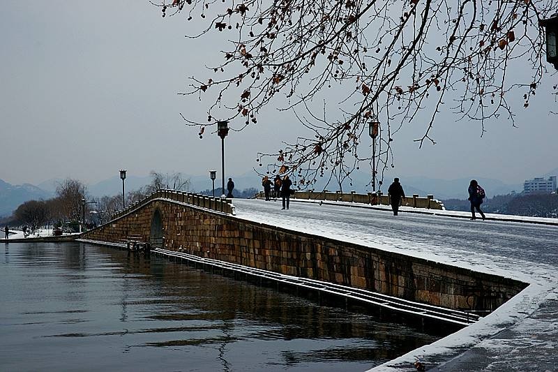 断桥残雪的歌词是什么?