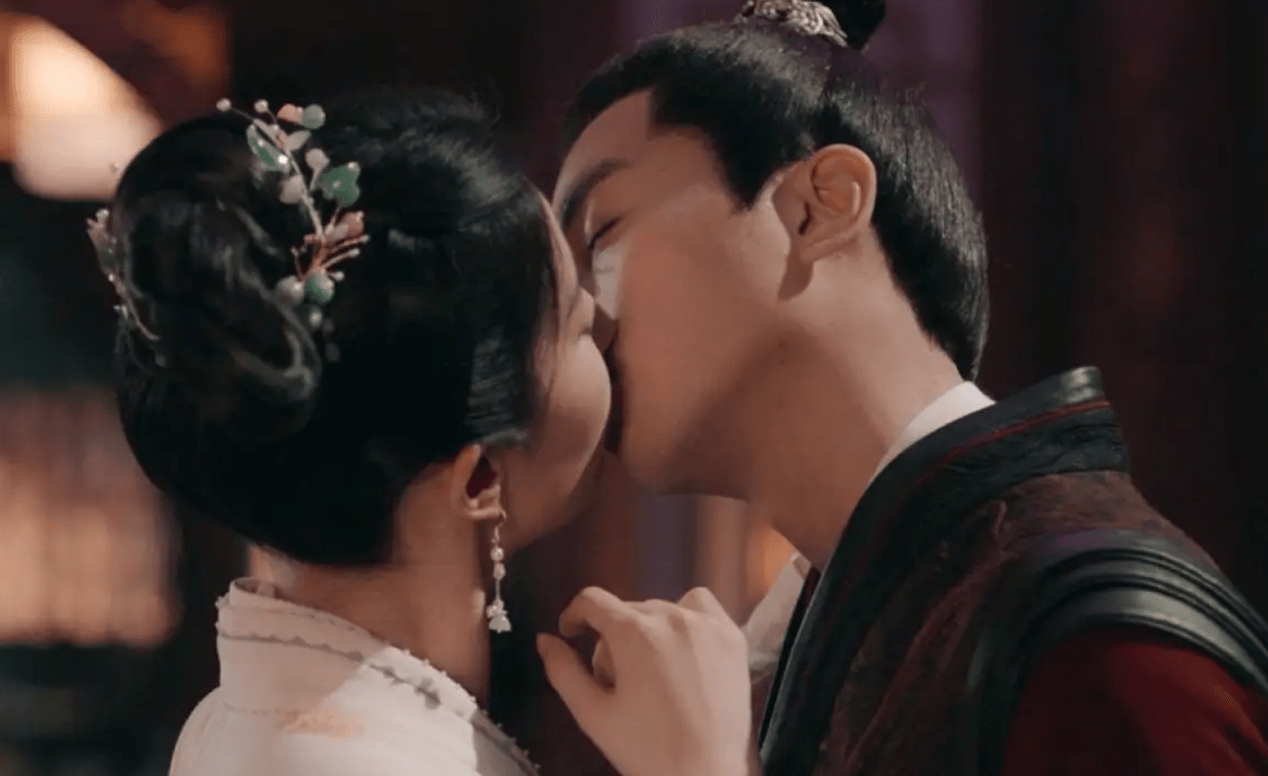 陈晓被问与刘亦菲搭戏感觉怎么样,为什么他的回答让刘亦菲害羞了,咋回事?