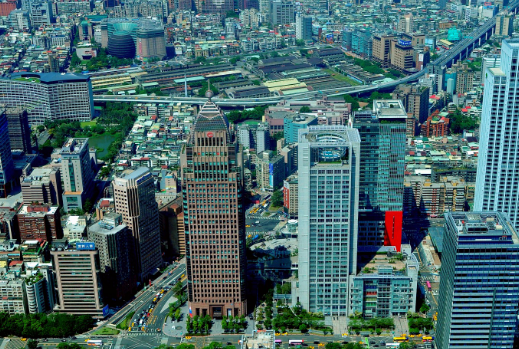 台湾多大面积和人口相当哪个省?