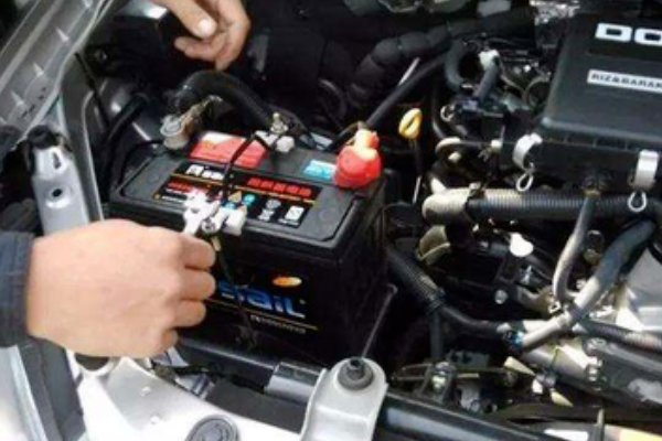 汽车旧电瓶回收价格?