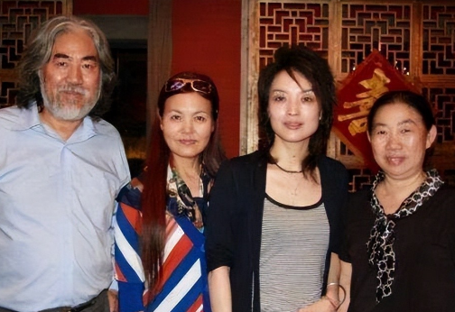 张纪中晒出离婚协议书,给前妻天价补贴,他和前妻有何纠纷?