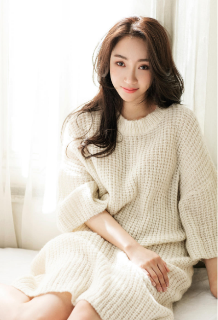 爱新觉罗·启星是皇室后裔吗？